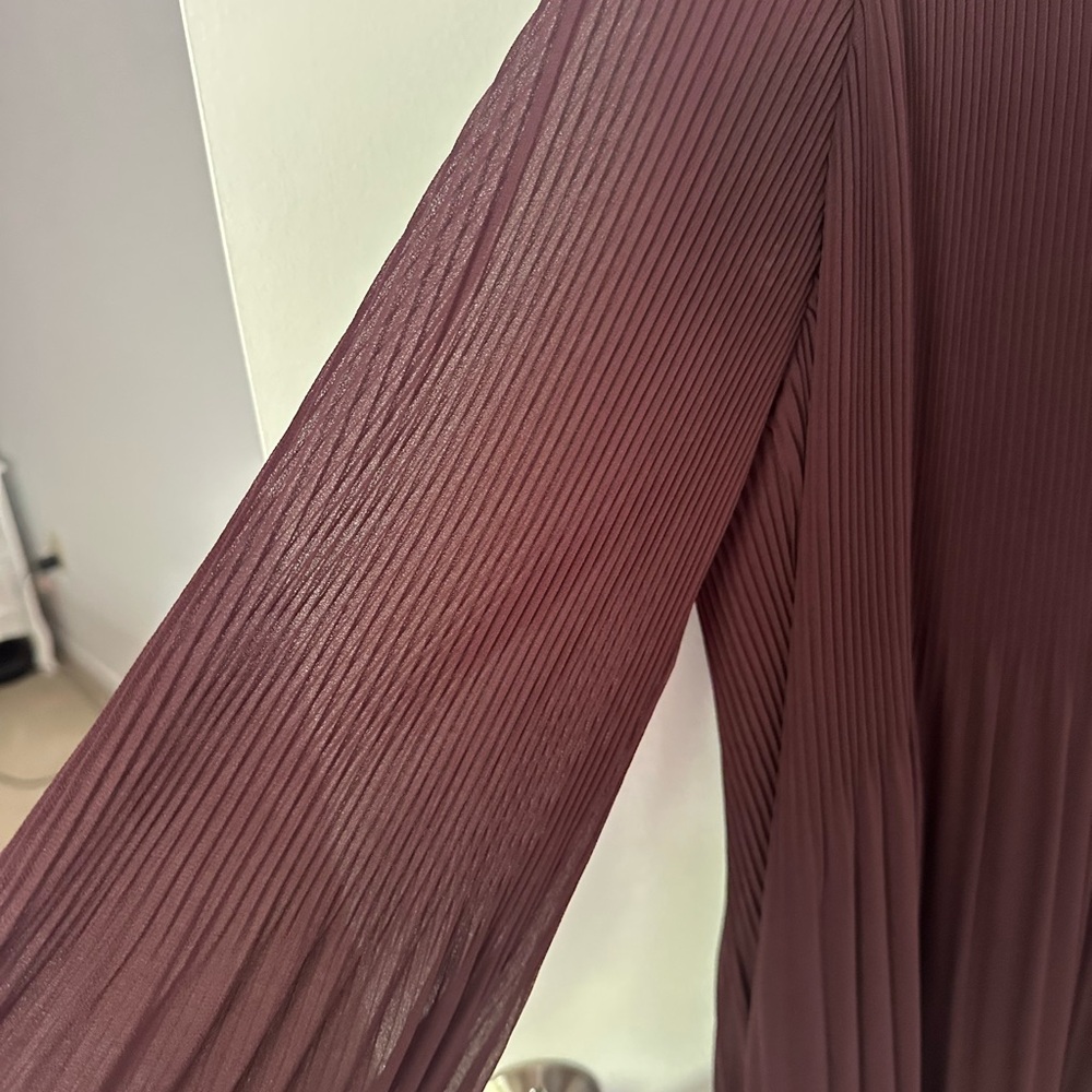 Wilfred Daydreamer Pleated Long Sleeve Midi Dress in Deep Purple - Picture 3 of 7